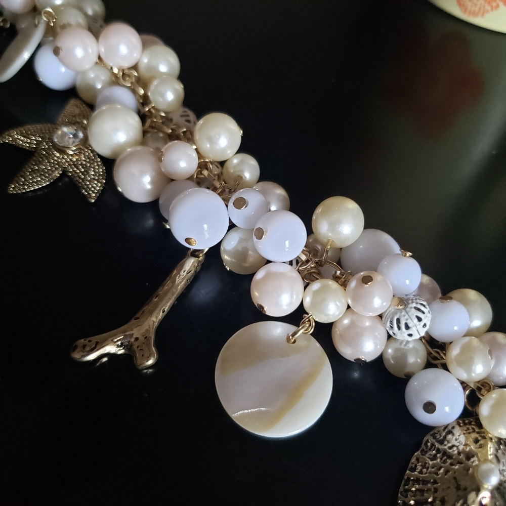NWT Beach beaded pearl charm bracelet